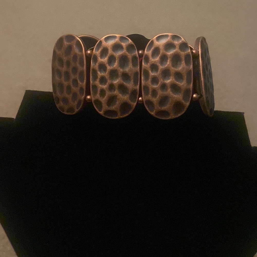 Brand new leopard print bronze bracelet. - Picture 2 of 2